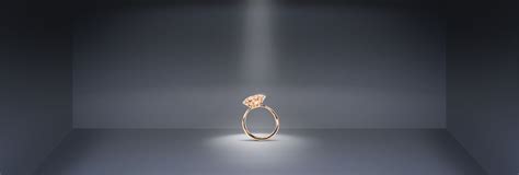 Oui ring in 18k pink gold and morganite 